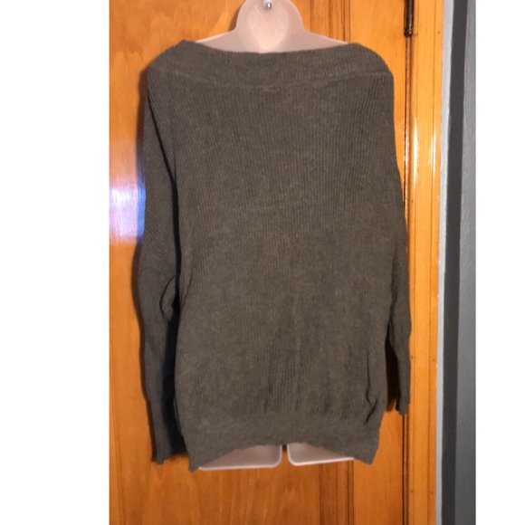 Sweater - Picture 2 of 2